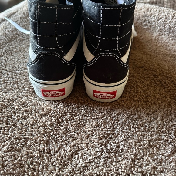 Vans women’s platform Black High-Top Sneakers - Picture 3 of 6